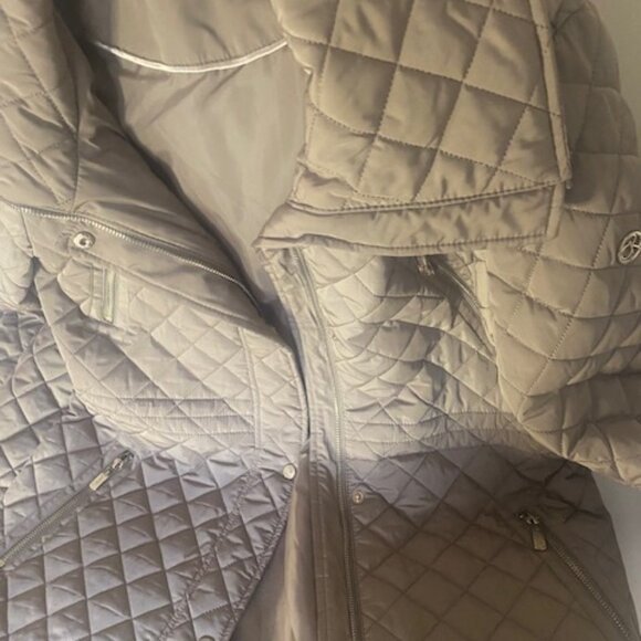 Calvin Klein Quilted Hooded Puffer Jacket - Tan/brown, size L - Picture 5 of 7